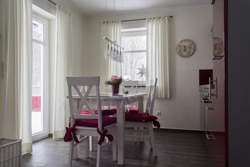 Haus Am Lagunenbad Ferienwohnung Ettelsberg Willingen  Zimmer foto